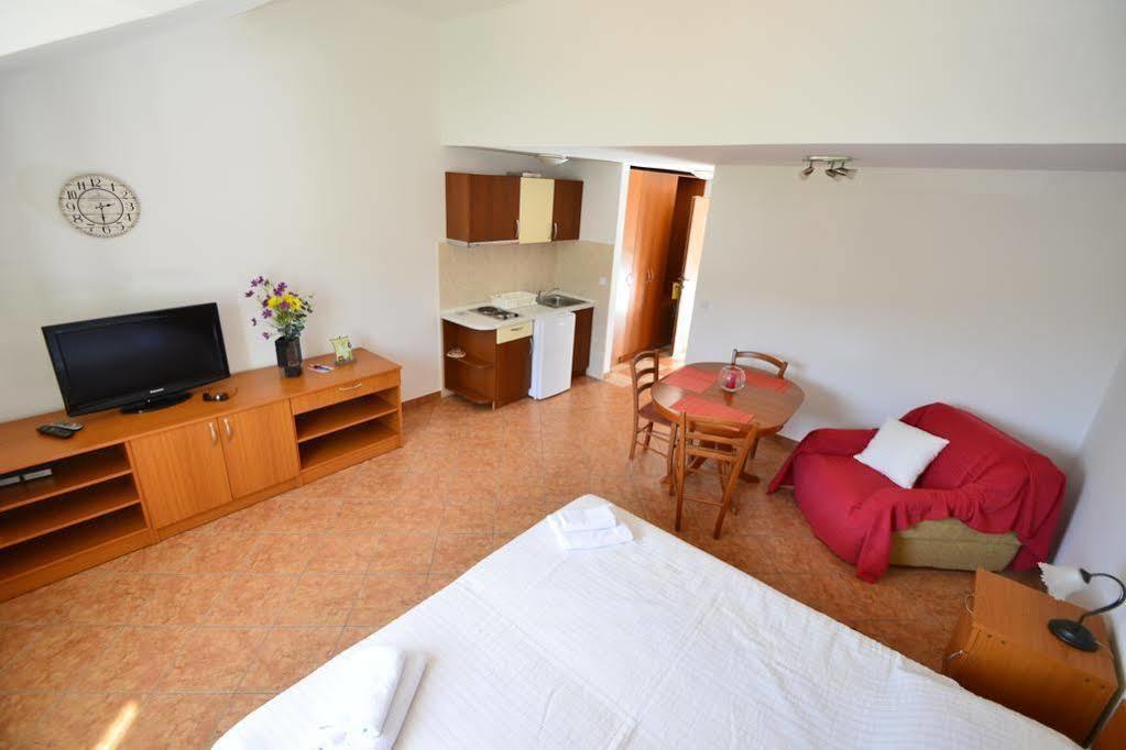 Apartments Mondo Mokošica Εξωτερικό φωτογραφία